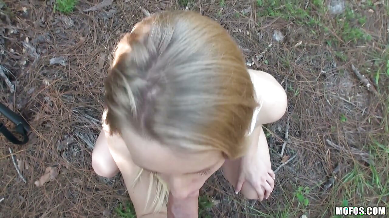 Pervs On Patrol——Megan Brown與Tony Rubino練習射擊，鄰居偷窺後被操