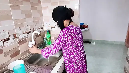 Big Cucumber in tight pussy Desi bhabi bed room secret