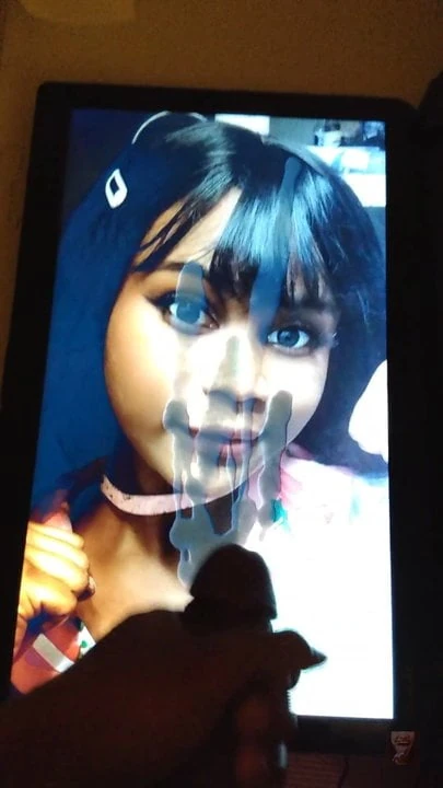 Cute cosplayer 'Yukiibunii' facial cum tribute