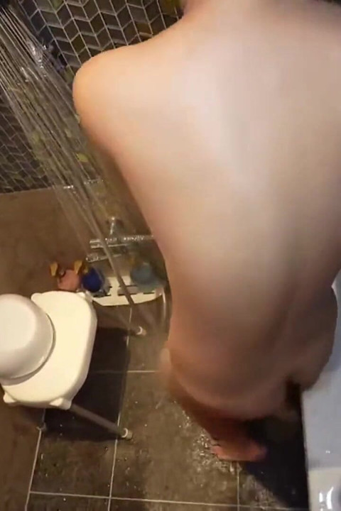 100k Follower Influencer Casual Creampie Easy Going Star with Loose Attitude 1st