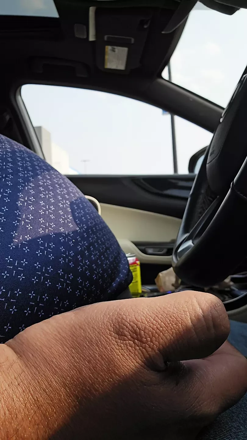 Masturbasi dan muncrat di mobil umum
