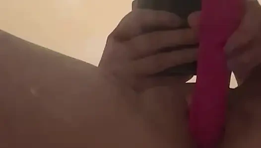 Muschispiele Mit Kleinem Rosa Dildo