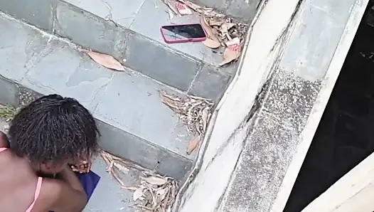 Mulatto Didn't Let Me Enter the House and Hit Me on the Stairs