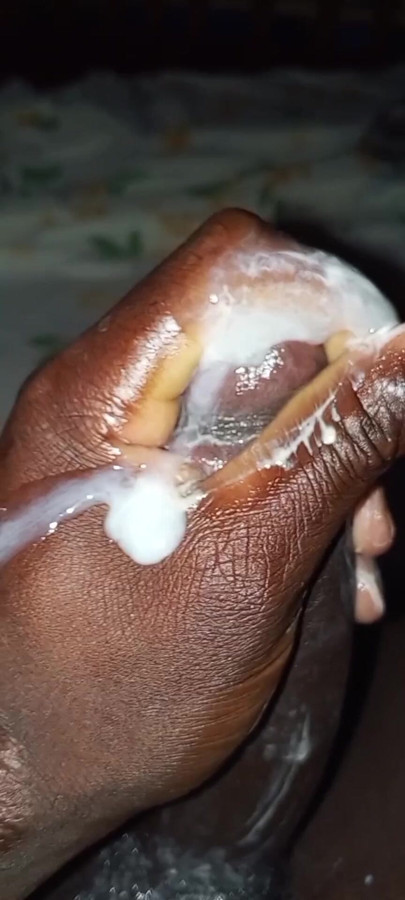 Ugandahot'tan gelen bu ateşli döle ilk bakış