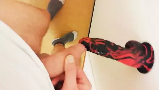 Cum üzerinde yapay penis ve temiz