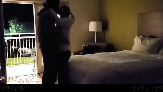Heiße junge schlampe hart gefickt im Motel mit offener tür!