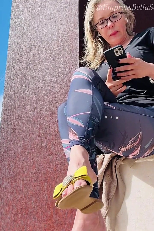 Shoeplay and Dangling From Empressbellasadica in Public