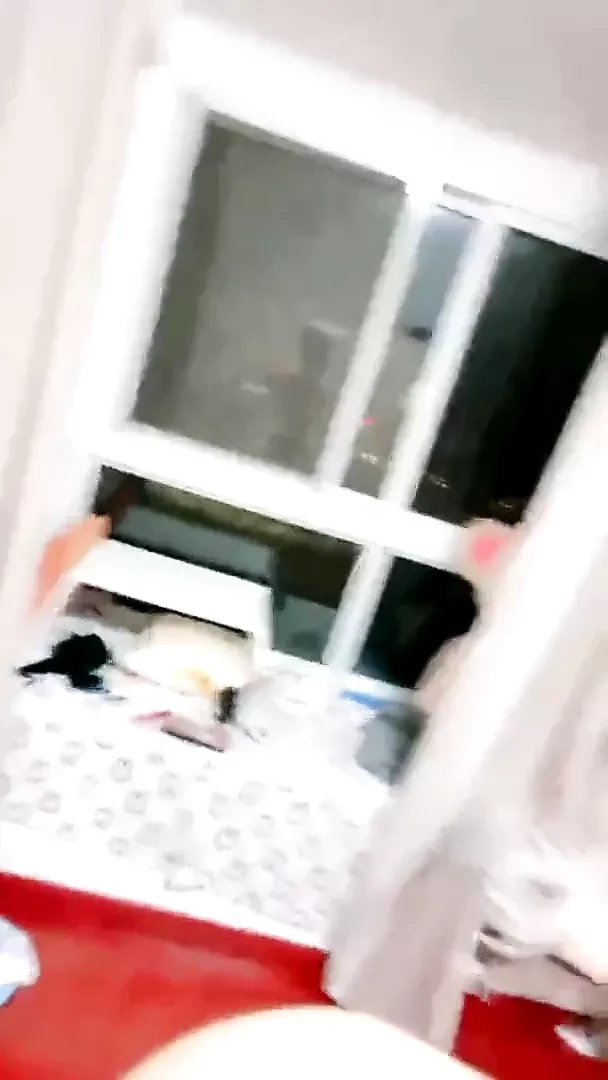 Chinese girl masturbates