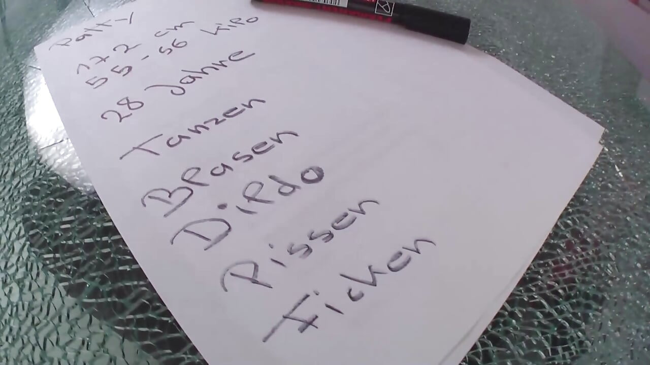 Milf enjoys a nice masturbation session