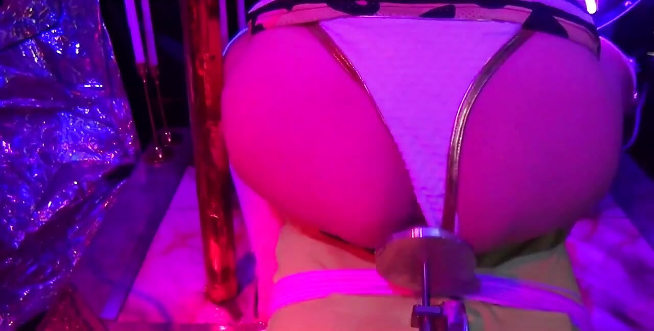 Toypleasurexxx - Złota Zabawka dla Mojej Młodej Dupy