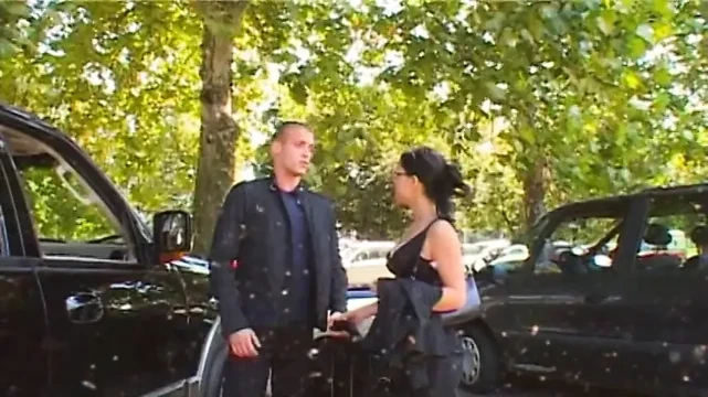 Famous Serbian Crime Kingpin Banged Charming Flowers Saler Victoria Slim in the Restoraunt During Dinner Engagement