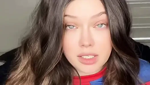 Kadın egemenliği orta yaşlı seksi kadın aldatan erkek arkadaşını biseksüel kadın kılıklı dölleme rol oyununa dönüştürüyor