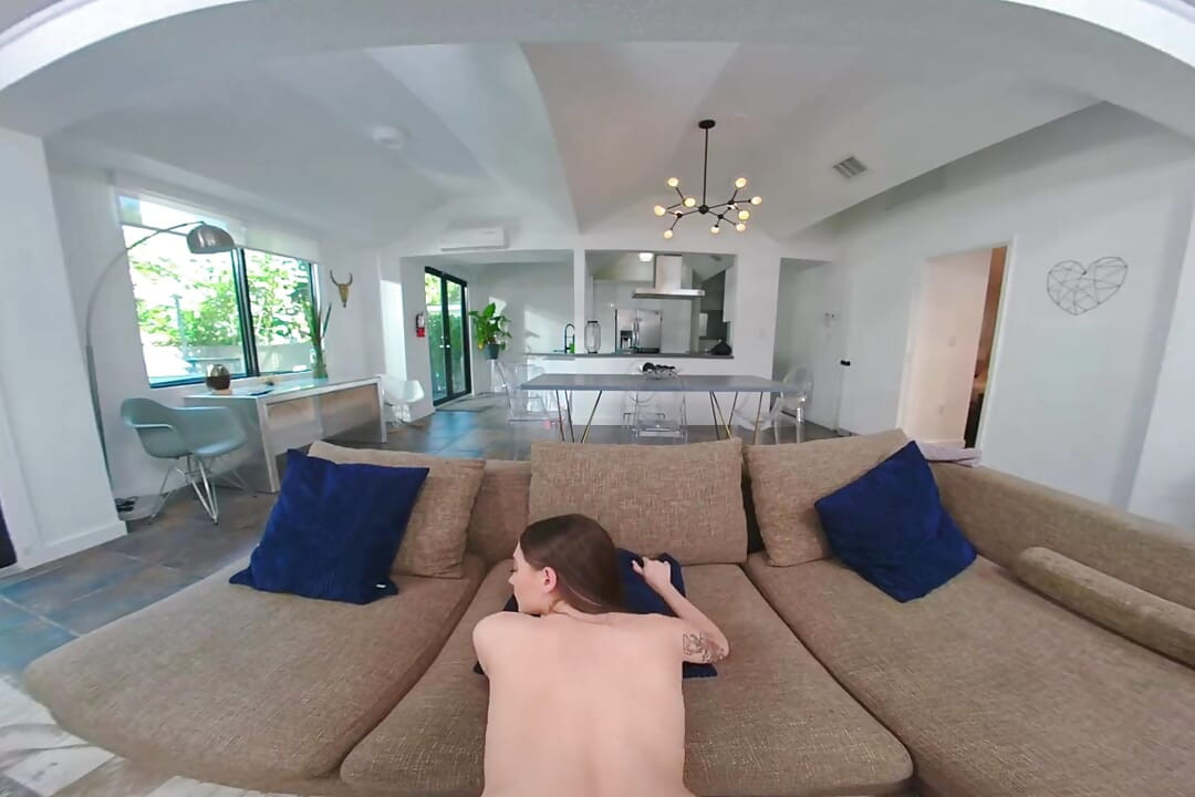 Virtual Porn - gadismu mencoba mengejutkanmu dengan sarapan, tapi kamu mergokin dia berbuat nakal