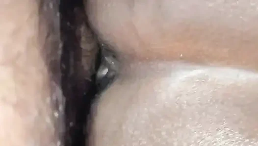 Моя жена занимается сексом с моим другом.