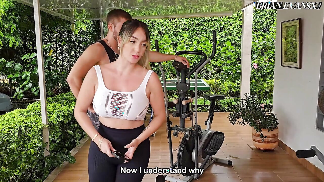 Peituda loira estudante Tatiana Alvarez fode treinador de fitness Brian Evansx