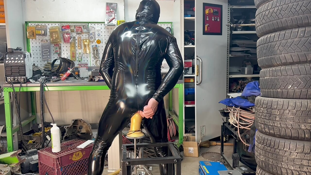 Garage Gimp Fucking machine Bam Dildo + 7.6 cm 40cm Long monster