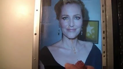 Cum on Gillian Anderson