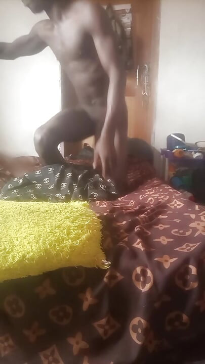 Une Fille Avec Les Plus Gros Seins Se Fait Baiser En Missionnaire