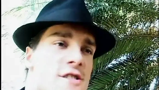 Rothaarige schlampe liebt analsex - DVD