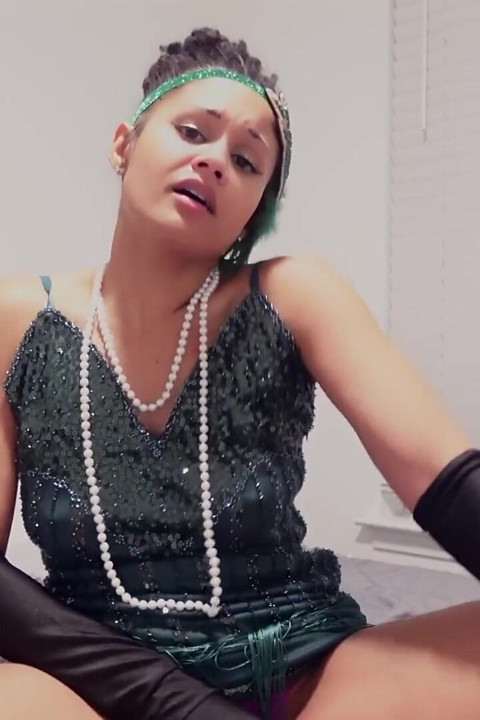Calisa Bliss' Roaring '20s Jerk off Instruction 4K POV Seduction Awaits!