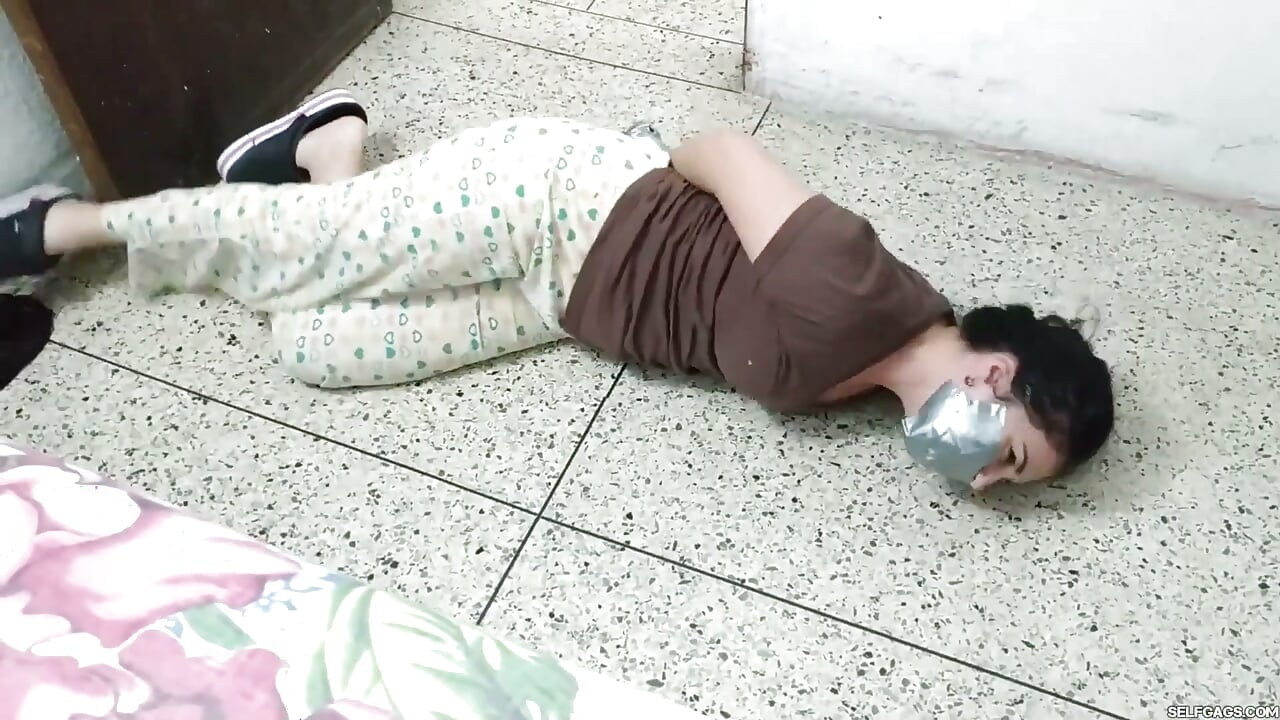 Game Loser Is Given the Full Treatment by Stepmom and Stepsister