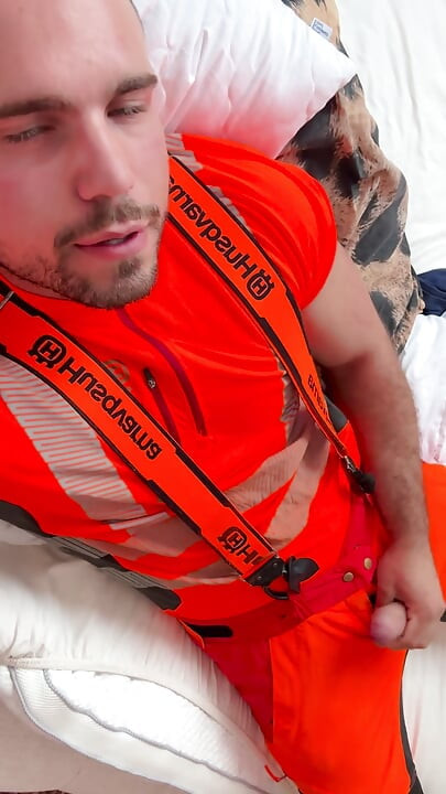 Tyler Blake Jerking off in Hivis Lumberjack Workwear - Muscle Flexes & Explosive Cumshot
