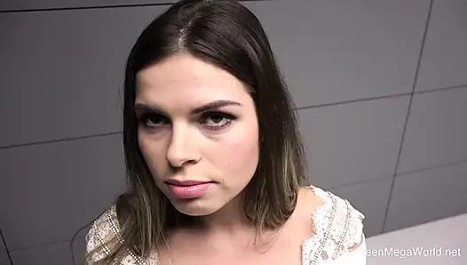 Smart Security Guard Fucked a Hot Beauty
