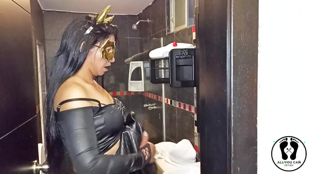 Latin Hot MILF Piss in the Shower Putting Thing up Her Pussy
