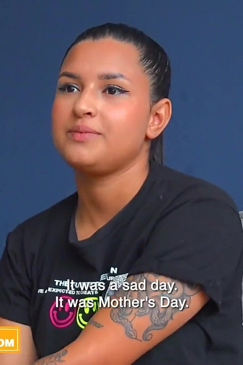 Esta latina amadora com uma bunda grande não esperava que nossa entrevista se transformasse em cavalgada dura e um facial
