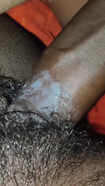 Epski trenutak iz "Desi bhabhi - tajni chudai s prijateljem iz sela! Pravi seks porno video Novi plavi film xxx videi hindi seks"