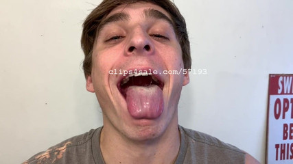 Tongfetisj - Logan Tongue part4 video 1