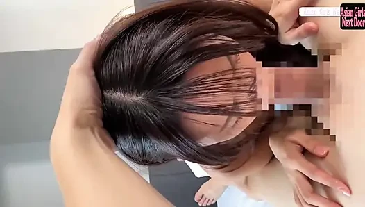 Yüz Kartı Şampiyonu. Güzel özgür kız vahşi bir dölleme acelesi sürüyor