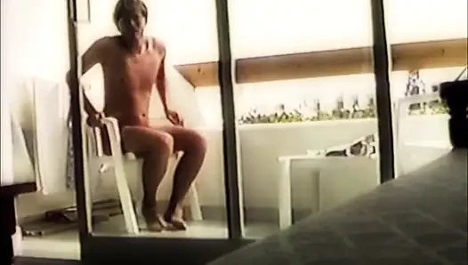 me nude on old vids I found