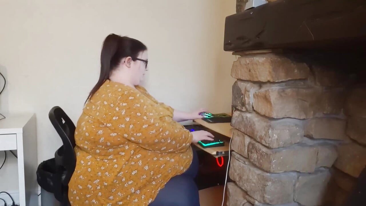 Being the fattest girl at work is a real struggle