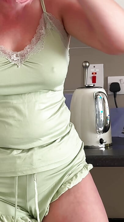 The Kettle Challenge… I Couldn’t Hold It and Wet My Pants