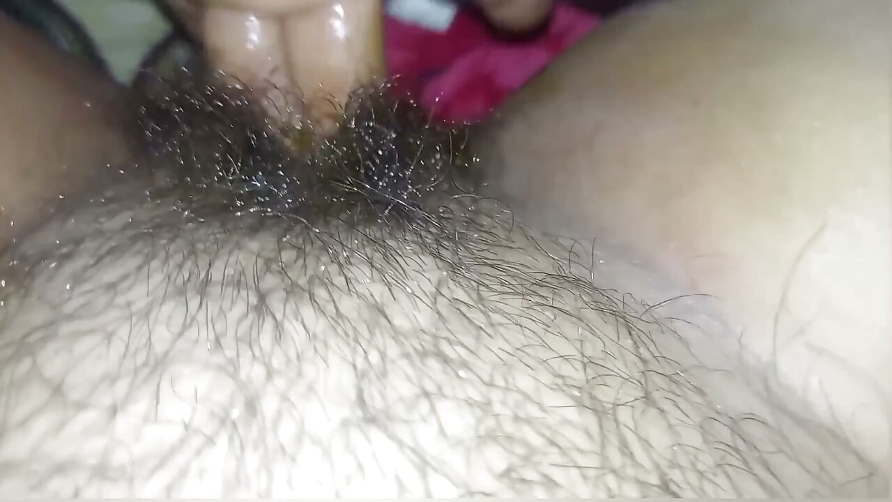 Relaxing Aunty Masturbating with Oil Massage Boyfriend