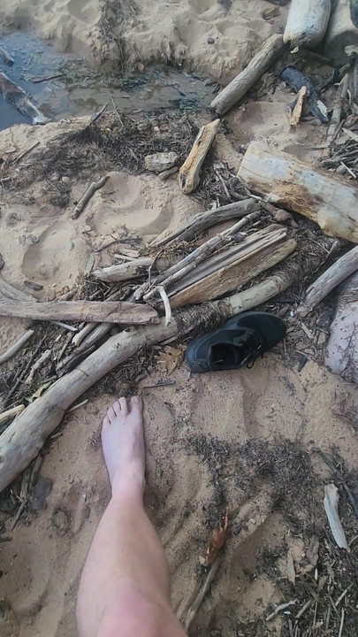 “在一个小海滩上”的难忘时刻。