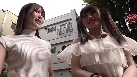 Part 2: Exclusive to Close Female College Students! Girls who are friends get wet and compete in bukkake and squirting in see-through swimsuits!