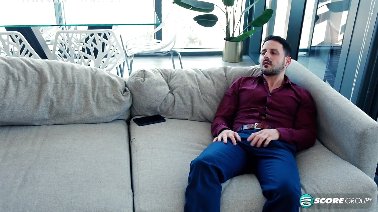 壓力剋星Nia Bleu讓男人鬆了一口氣