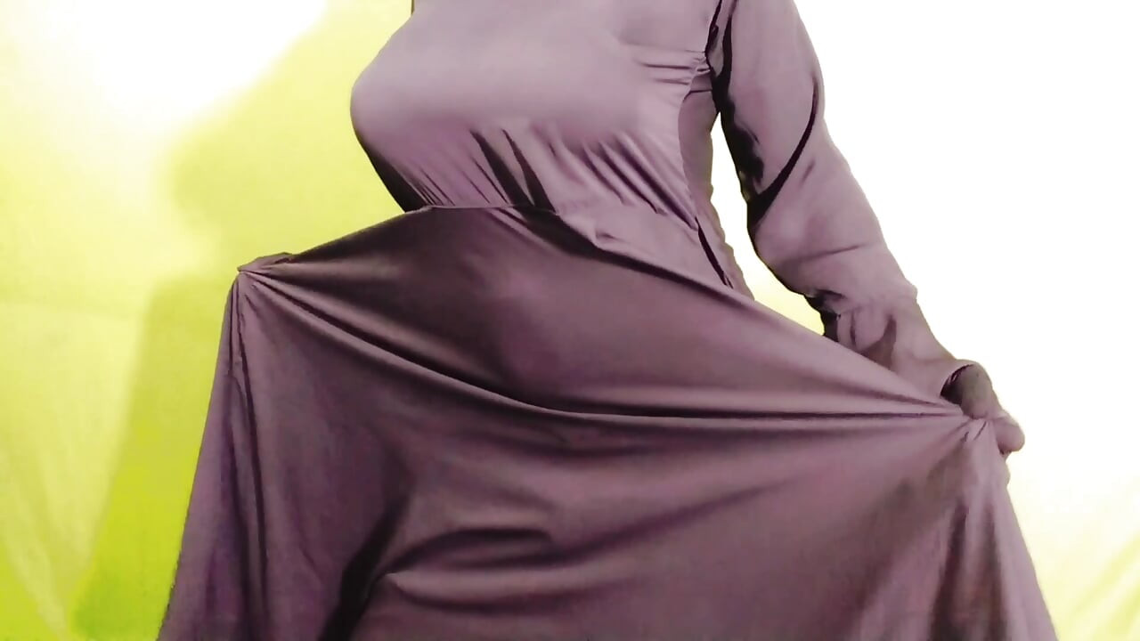 Prsata drolja maćeha jebena i krimpy farma nemica od