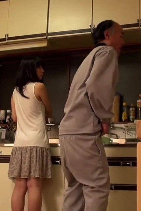 Careless Glimpse - Noticing His Reaction, She Quietly Lets the Moment Go Further - Part4