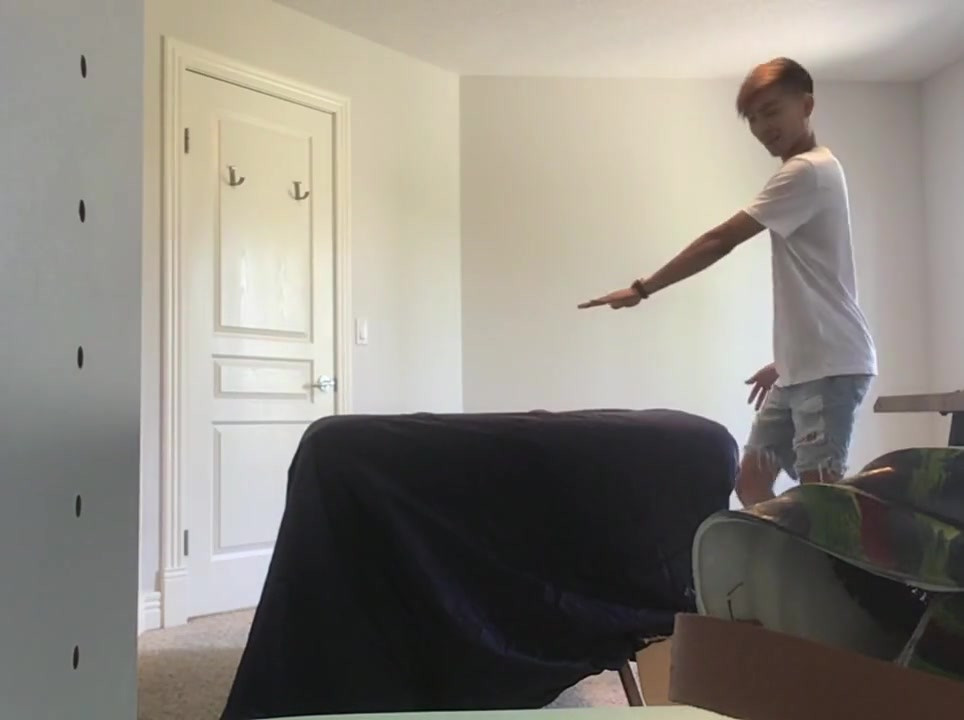 合法已婚的意大利rmt屈服于怪物鸡巴的第一次约会