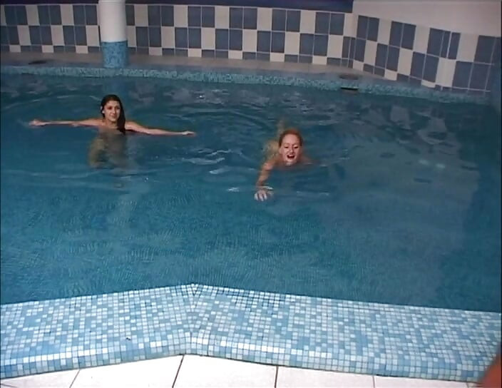 Cewek dan seks enema seksi