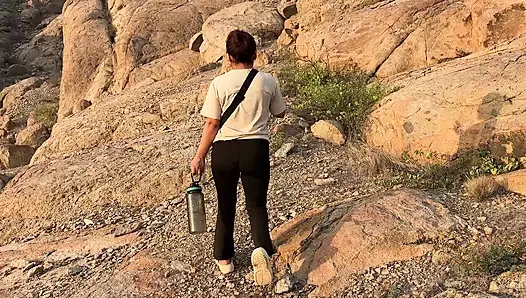 Я пригласил подругу моего друга в Крик-гору, настоящее