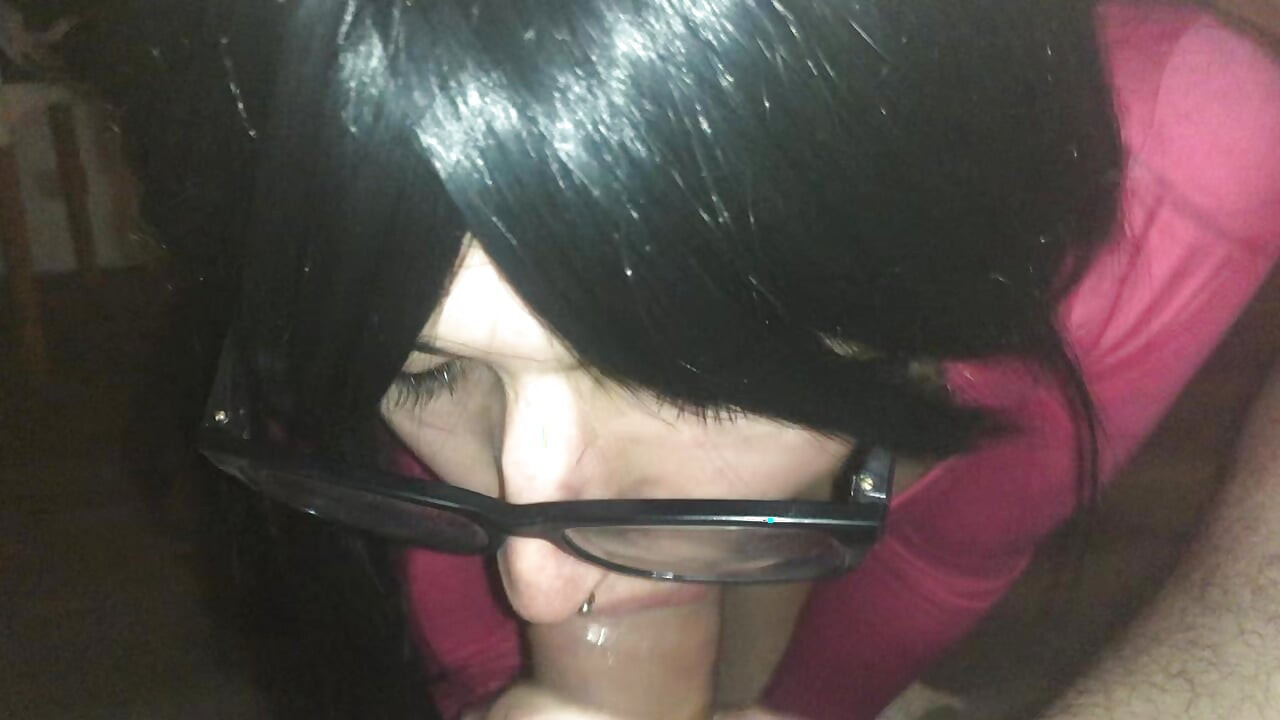Amateur Crossdresser fucking and sucking big cock