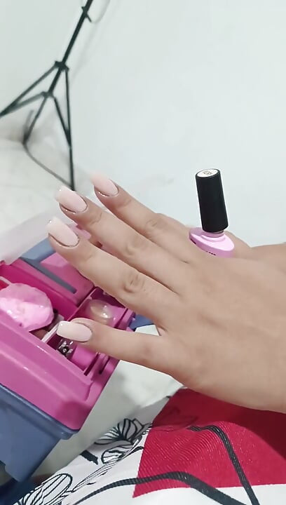 Me puse el pene de mi esposa en la espalda