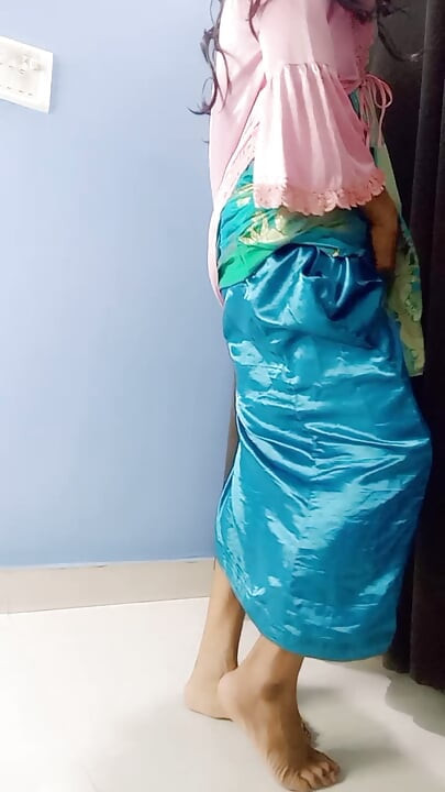 Gorgeous stepmom sexy satin. Blue saree