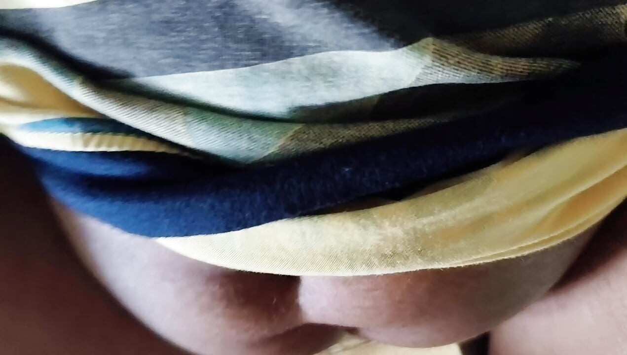 坐在地上操了自己的繼母。