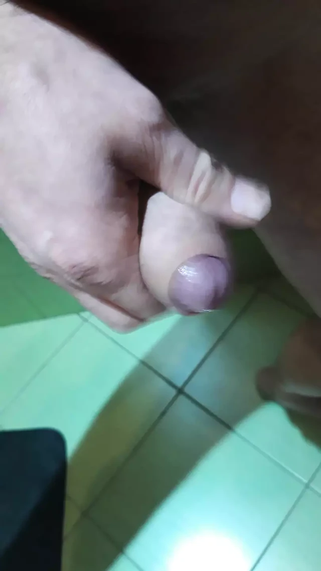 Cumshot solo