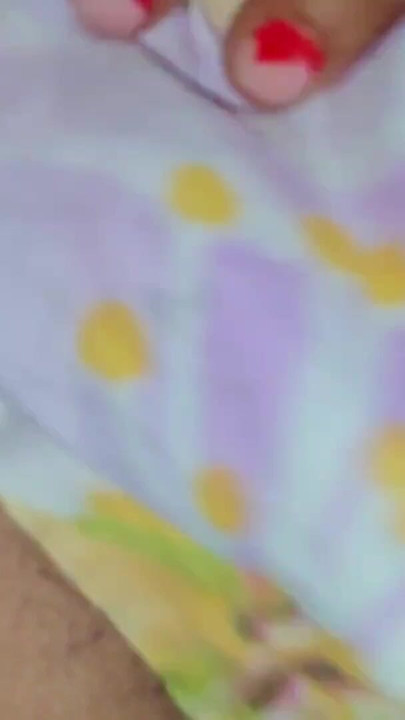 indiam women  masterbating madu bhabi ne apne hato sa Muth mar chut sa pani nekal | Clip 1